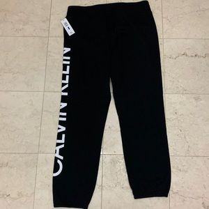 ❌ SOLD ❌ Calvin Klein joggers